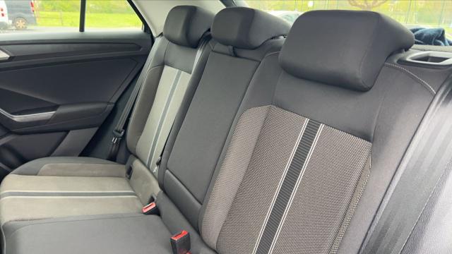 Volkswagen T-Roc image 3
