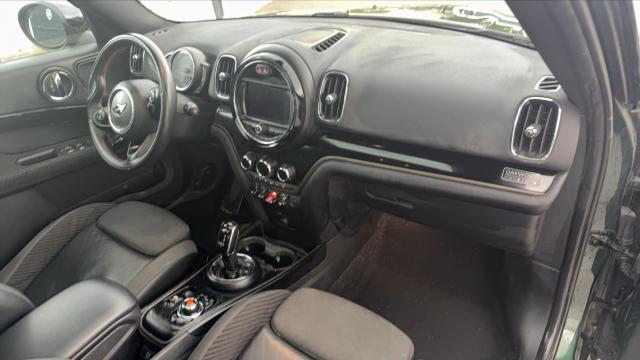 Mini Countryman image 3