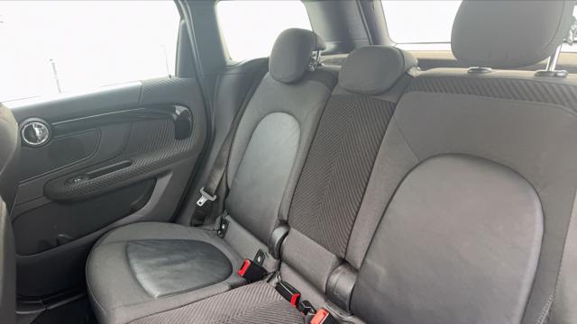 Mini Countryman image 2