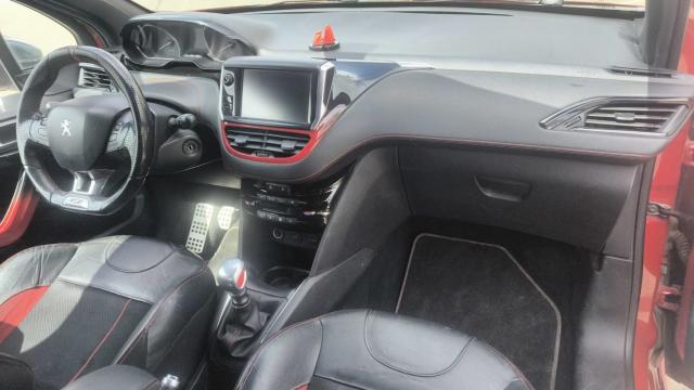 Peugeot 208 image 1