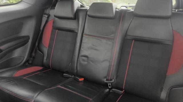 Peugeot 208 image 3