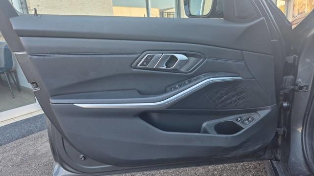 Bmw Série 3 image 7