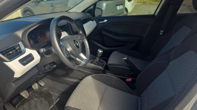 Renault Clio image 8