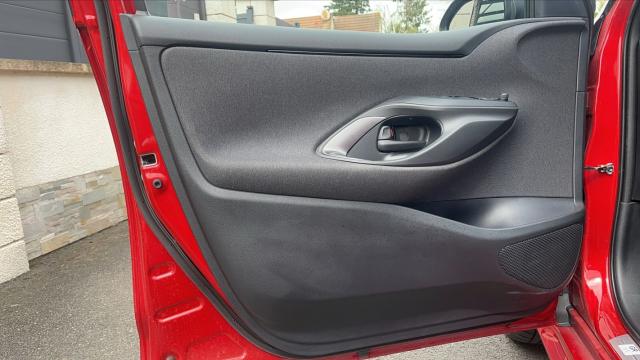 Toyota Yaris image 2