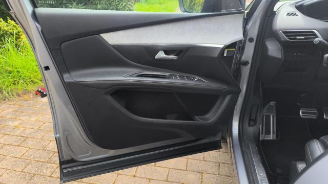 Peugeot 5008 image 7