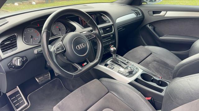 Audi A4 image 9