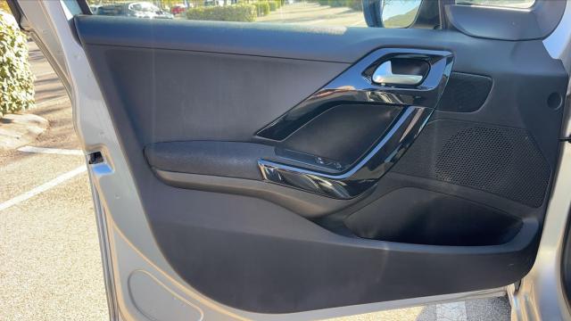 Peugeot 208 image 6