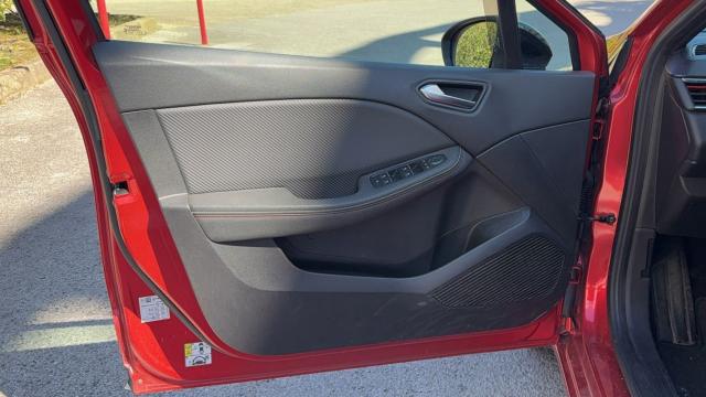 Renault Clio image 6