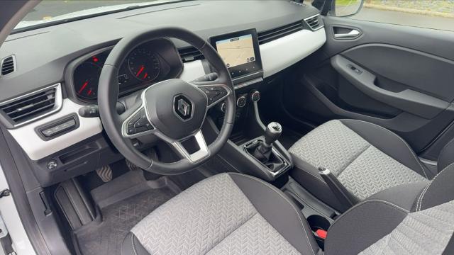 Renault Clio image 8