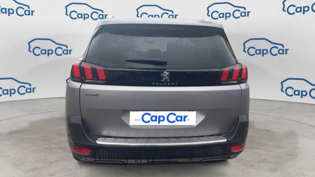 Peugeot 5008 image 1