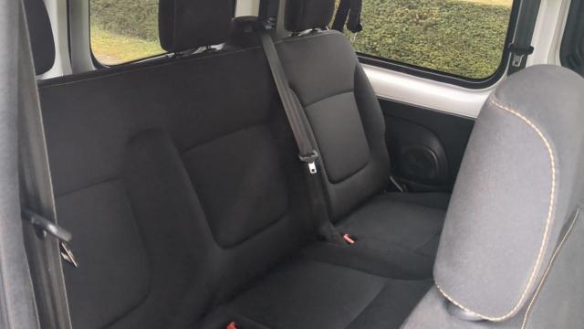 Renault Trafic image 2