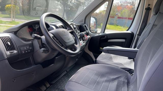 Peugeot Boxer image 3