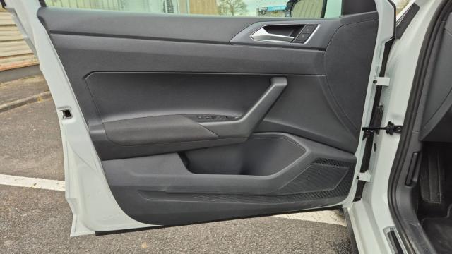 Volkswagen Polo image 8