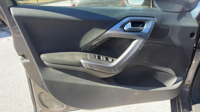 Peugeot 2008 image 4