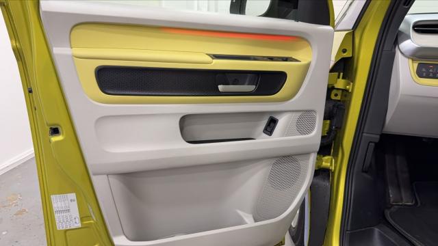 Volkswagen Id. Buzz image 8