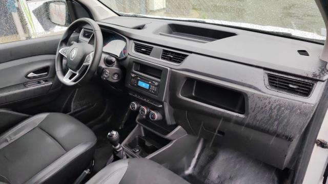 Renault Express image 9