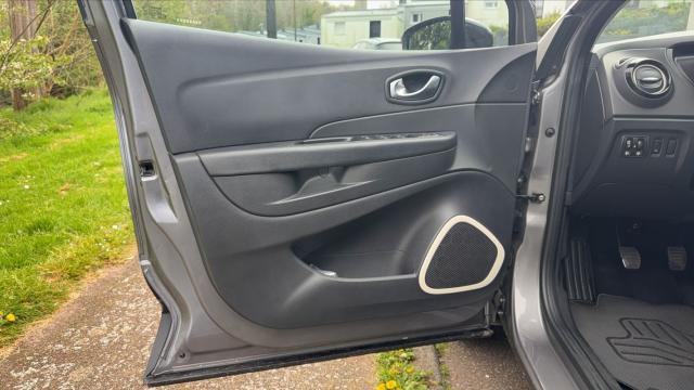 Renault Captur image 8