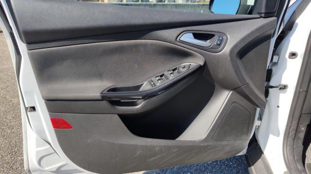 Ford Focus image 2
