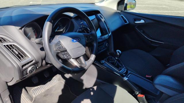 Ford Focus image 6