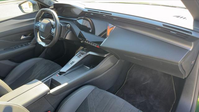 Peugeot 308 image 3