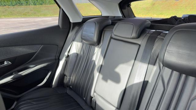 Peugeot 3008 image 1