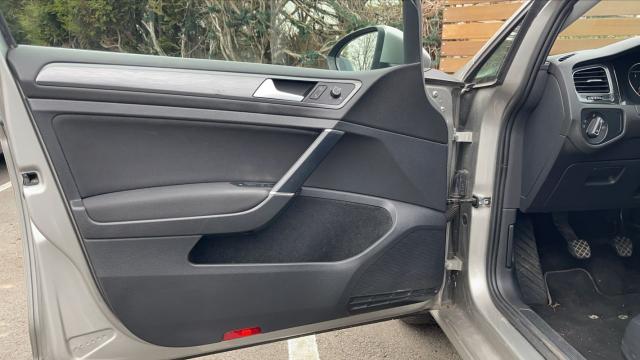 Volkswagen Golf Sw image 1