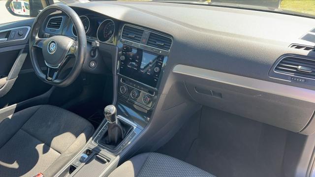 Volkswagen Golf image 2