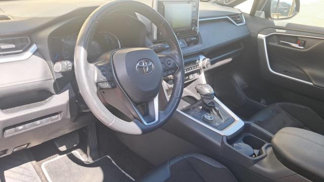 Toyota Rav4 image 2