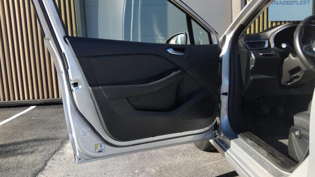 Renault Clio image 9