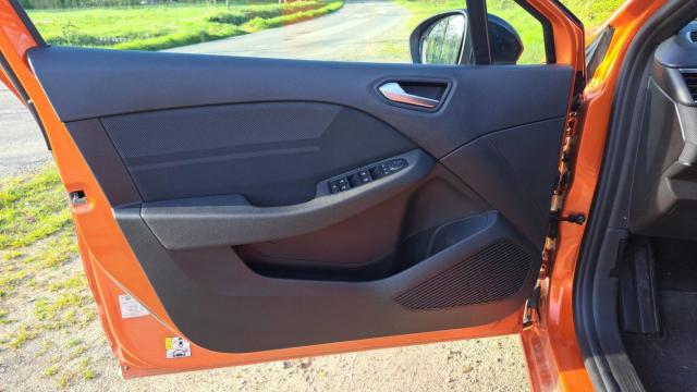 Renault Clio image 6