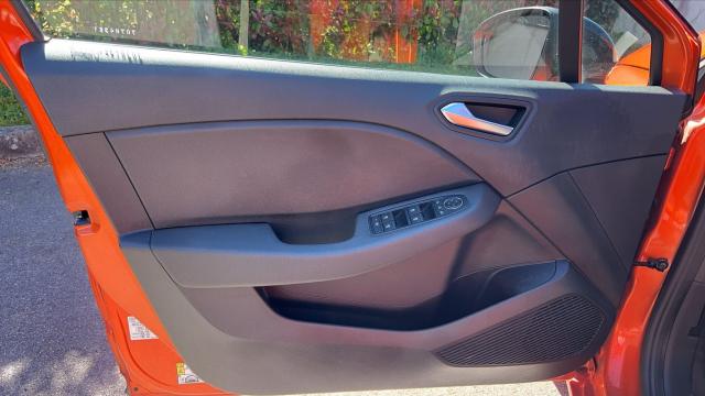 Renault Clio image 1