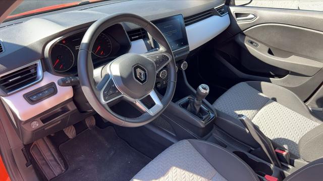 Renault Clio image 8