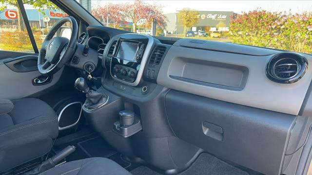 Renault Trafic image 5