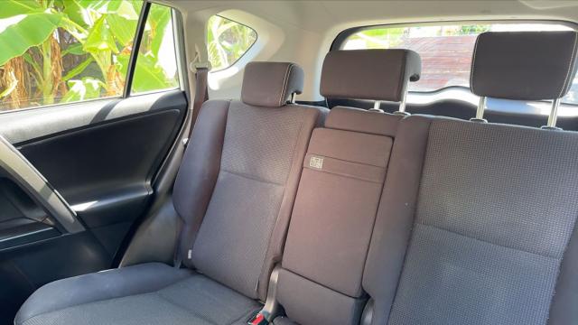 Toyota Rav4 image 5