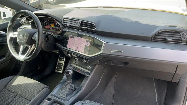 Audi Q3 image 1
