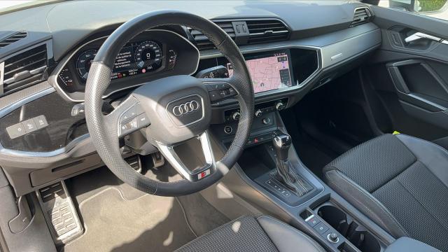 Audi Q3 image 5