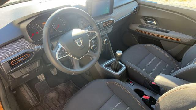 Dacia Sandero image 1
