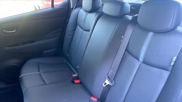 Nissan Leaf image 3