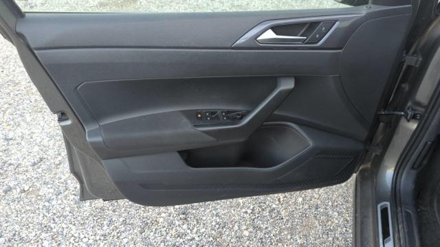 Volkswagen Polo image 9