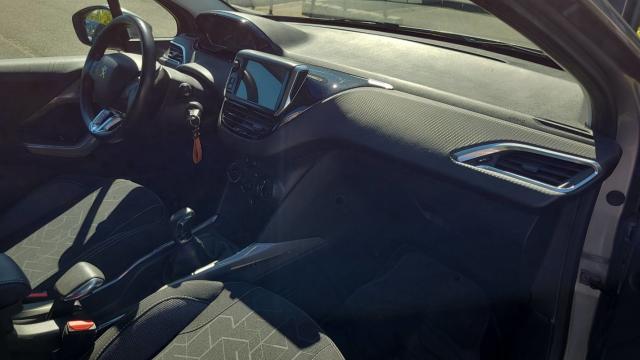 Peugeot 2008 image 6