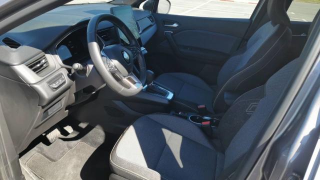 Renault Captur image 8