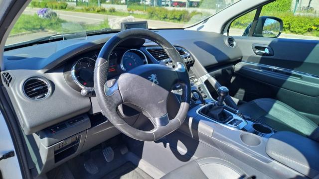 Peugeot 3008 image 3