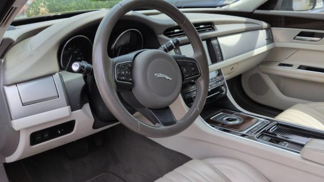 Jaguar Xf image 2