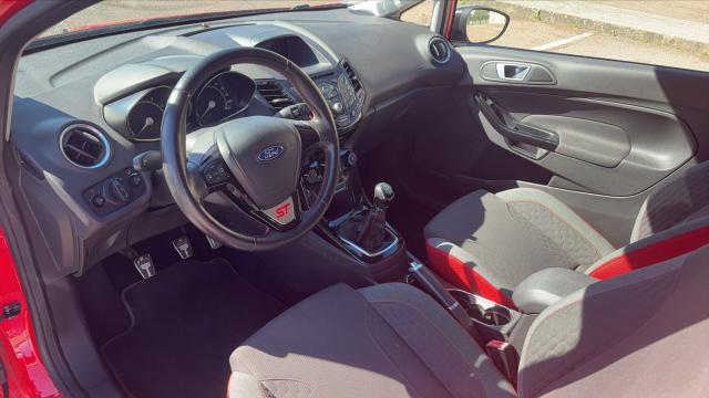 Ford Fiesta image 5