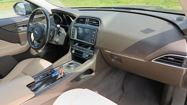 Jaguar F-Pace image 5