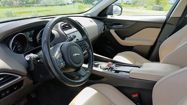 Jaguar F-Pace image 9