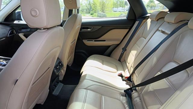 Jaguar F-Pace image 6