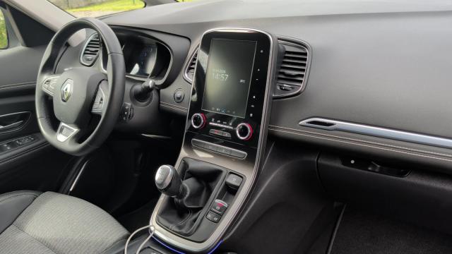 Renault Grand Scénic image 4