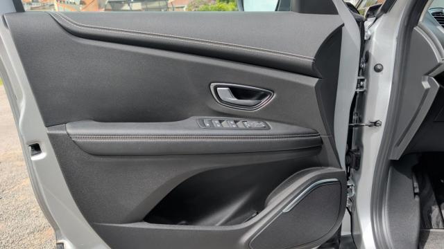 Renault Grand Scénic image 6