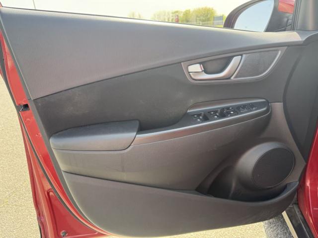 Hyundai Kona image 9